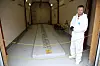I de første årene var ikke ikke stavbrønnen med brukt atombrensel på Kjeller dekket av tak, forteller driftssjef for lagring av brukt brensel på Kjeller, Hans-Jörg Kleemann. Bygget kom først på 1980-tallet. Foto: Øyvind Lie