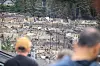 Slukningsarbeid pågår fortsatt mandag 20. juli etter storbrannen i Drammen. Foto: Jan Langhaug/NTB