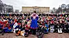 Aksjonister protesterte i vinter i Oslo mot vindturbinene på Fosen. Først om et år kan en ny utredning om saken være klar.
