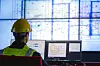 Tjenesten EcoConsult Electric Digital Twin Service speiler den fysiske verden for å forenkle driften av anlegg for elektrisk distribusjon. Den forebygger problemer og fører til bedre kontinuitet og driftssikkerhet.