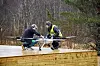 Dronepilotene Markus Nygård (t.v) og Are Olav Dahlen i Griff Aviation pakker sammen Griff 30-dronen. Den får plass i en varebil. Foto: Harald Brombach