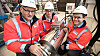 Magne Husebø, Remi Kippersund og Kjell Rune Toftevåg i Xsens viser frem XACT. Flowmålersystemet har fått den prestisjetunge Spotlight-prisen fra OTC.