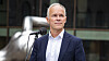 Finansminister Jan Tore Sanner gjeninnfører lønnsstøtten til bedrifter som tar permitterte tilbake i arbeid.