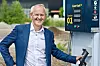 Strategidirektør i Norsun, Helge Skaarberg Holen, jobber med å utvikle kunder til fabrikken i Årdal. Han sier at mye avhenger av hva EU gjør. Foto: Mathias Klingenberg