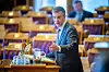 Erling Sande (Sp) ber regjeringen sette ned foten mot reparasjonsplanene.