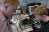 Senioringeniør Arne Solberg (til venstre) og Yngve Skogseide, PhD-student i romfysikk ved Universitetet i Bergen.