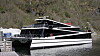 Future of the Fjords er 100 prosent elektrisk, bygget av Brødrene Aa i Hyen. Katamaranen er bygget i karbonfiber og kan seile i 16 knop i 2,5 timer med 400 turister om bord.