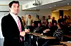 250 ANSATTE: Med 150 ansatte i Trondheim og 100 i utlandet har Atmel i Trondheim blitt en stor arbeidsgiver. Her holder Atmel-sjef Vegard Wollan personalmøte.