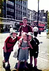 Reiseglad: – Det alltid utrolig artig å reise med hele familien. Her er barna Alexander, Jacqueline, Victor og jeg i London. Foto: Privat
