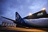 En Alaska Airlines Boeing 737 Max 9 venter på inspeksjon ved flyselskapets hangar på Seattle-Tacoma internasjonale lufthavn. Bildet er fra 10. januar.