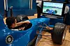 FORMEL-1: Germanischer Lloyd trekker besøkende til sin stand ved hjelp av bilspill. Det er klart det er morsomt når spillrattet er montert inn i en ekte bil.