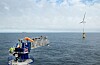 Uptime International har levert bevegelseskompenserte gangveiløsninger til oljebransjen. Samme konsept brukes nå til å få servicepersonell trygt på vindmøller.