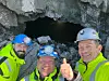 Fornøyde karer ved gjennomslaget i det nordre løpet onsdag. Fv. Kristoffer Brekke (LNS), Kuno Jolanki (LNS) og Flaviano Solesin (Sotra Link Construction).