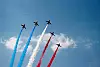 FLY: Royal Air Force Aerobatic Team, populært kalt Red Arrows, med en oppvisning under Farnborough International Air Show i England i 2006.