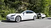 Tesla Model 3 løser det mer hverdagslige tilhengeroppgavene helt uproblematisk. Foto: Marius Valle