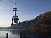 NIVA tar prøver for å avdekke om det er forskjeller i isotopprofil i bunnsedimentene fra tiden før og etter etablering av oppdrett. Foto: NIVA