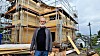 Ingolf Gullesen bruker hele morsarven på det nye huset.