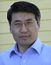Som en fjær OPPFINNER: Professor Charlie Li ved NTNU nøyer seg ikke med kun det akademiske, i tillegg finner han opp nyttige forbedringer.