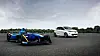 Begge disse bilene er elbiler, og det er ventet at fremtidige gatebiler vil nyte godt av utviklingen som skjer på den elektriske motorsportfronten.