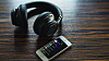 Plantronics Backbeat Pro er et Bluetooth-hodesett med støyfjerning.