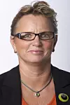 UENIG: Marit Kjeldby i Klif mener alle likebehandles.