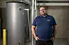 Stig Ronny Fredrikstuen i Glava kommer med gode løsninger for isolering av rør.