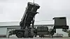 Luftvernartillerister fra de japanske selvforsvarsstyrkene med en lisensprodusert Patriot-launcher under PAC-3-testing (Patriot Advanced Capability-3) på flystasjonen Misawa 7. september 2017.