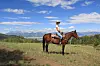 Høyt til hest: På ridetur på en ranch i Rocky Mountains. Foto: Privat