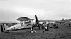 – Restaureringen av flyet bidrar til at en viktig del av historien om krigens første dager i Norge blir bevart, sier forsvarsministeren. Her er Gloster Gladiator nummer 423 på Kjeller på slutten av 1930-tallet.