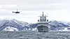 Dette er fra øvelsen Joint Viking i 2017 der det ble gjennomført en såkalt lowpass med NH90-helikopter og KNM Helge Ingstad. Foto: Nora Skjerdingstad
