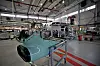 Levetidsforlengelsen av 16 DHC-8-fly har skjedd her i Widerøe-hangaren i Bodø, ikke hos Bombardier i Canada. Luftfartsmyndighetene i Canada og Europa (Transport Canada og Easa) utstedte ny typesertifisering i april/mai 2012.