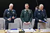 Luftforsvarets sjef Øivind Gunnerud (t.v.) og forsvarssjef Eirik Kristoffersen under F-35-høringen i Stortinget på mandag.