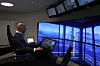 Senioringeniør Bjørnar Vik i automasjonslaboratoriet til Rolls-Royce i Ålesund. Det er her Rolls-Royce legger hovedvekten på sin forskning og utvikling av framtidas mannskapsfrie skip.