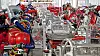 Her jobber robotene på Teslas fabrikk i Fremont, California.