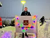 Det ble mange lys da Frognordføreren Hans Kristian Raanaas åpnet gang- og sykkelveien langs Osloveien. Foto: Lars Christian Oulie
