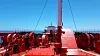 Ankerspillet om bord på MV Barcarena (2001). Kombinasjonsskipene til Klaveness kan frakte tørre laster den ene veien og våte laster den andre. Skipene utnyttes derfor maksimalt. Bilde: Torvald Klaveness