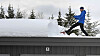 Hvis det blir mer enn 90 centimeter snø på taket, kan det være fare på ferde.