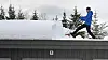 Hvis det blir mer enn 90 centimeter snø på taket, kan det være fare på ferde.
