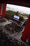 KØ: Kineserne har stått i kø i timevis utenfor den kinesiske paviljongen. Foto: Tormod Haugstad