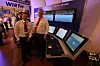 Kjell Sommerstad og Ole Christian Sørlie fra Kongsberg Maritime viser stolt frem dette styresystemet, som de hadde kobet til en supplybåt-simulator.