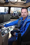 Elfrida-kaptein Thomas Nordhammer er veldig glad for å slippe støy om bord. Foto: Tore Stensvold