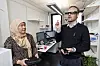 Flere forskere arbeider sammen på CIEM. Her er Ole-Christoffer Granmo sammen med overingeniør Jaziar Radianti. Foto: Kjell Inge Søreide