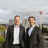 Morten Grongstad, administrerende direktør i AF-Gruppen (t.v.) og Jørgen Evensen, administrerende direktør i Betonmast. Foto: AF-gruppen