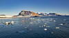Smeltende is fra isbreer ved Kongsfjorden ved Ny-Ålesund på Svalbard. Øygruppa ligger i et av områdene på jorda med raskest temperaturøkning.