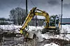 Lørenskog kommune graver opp vannledningen som sprakk, for å finne ut av årsaken, men den vil nå bli skiftet. Foto: Vidar Sandnes