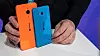 Lumia 640 XL (oransje) har skjerm på 5,7 tommer, mens Lumia 640 har fem tommers skjerm. Begge har LCD-paneler med 1280 x 720 pikslers oppløsning.