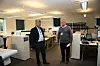 MÅLBEVISST: Hit gikk han, der 50 Sjtokman-ingeniører arbeider, og forsynte seg med fire PC'er. På vegen passerte han IT-senteret uten å bry seg, sier direktør Håkon Sannum og sikkerhetsansvarlig Tore Gunnar Karlsen.