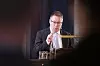 Forsvarsminister Bjørn Arild Gram (Sp) tegnet opp omfattende endringer og oppgraderinger i forsvarssektoren de kommende årene da han talte til Oslo Militære Samfund mandag kveld.