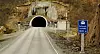 Den 1 570 meter lange Raftsundtunnelen på E10 i Hadsel kommune, inngår i Lofotens fastlandsforbindelse (Lofast) som ble åpnet i desember 2007. Den er en av 15 tunneler i Midtre Hålogaland vest som trenger vedlikehold.