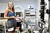 Marianne Etzelmüller Bathen undersøker nå hvordan det er mulig å utnytte materialdefekter på nanonivå til å lage kvantebits. Foto: Yngve Vogt